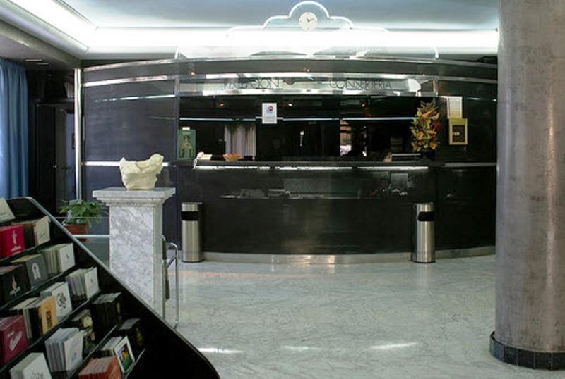 Hotel City House Las Lomas Ов'єдо Екстер'єр фото