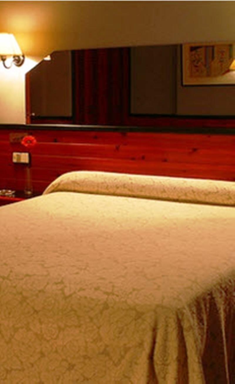 Hotel City House Las Lomas Ов'єдо Екстер'єр фото