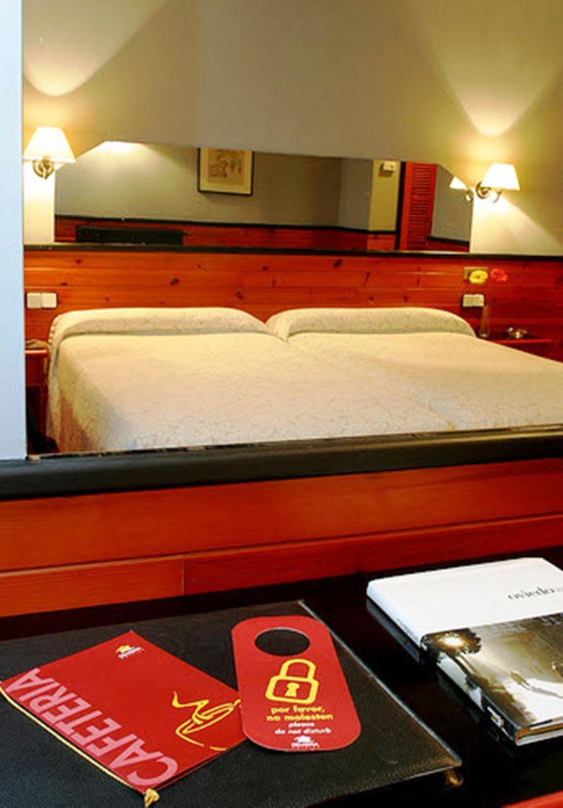 Hotel City House Las Lomas Ов'єдо Екстер'єр фото