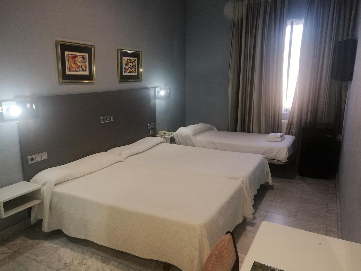 Hotel City House Las Lomas Ов'єдо Екстер'єр фото