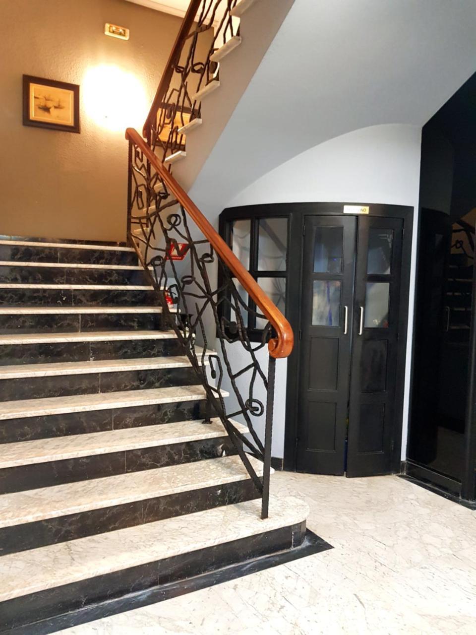 Hotel City House Las Lomas Ов'єдо Екстер'єр фото